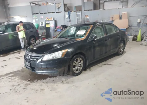 2012 Honda Accord 2.4 Se из США, поврежденный, VIN 1HGCP2F69CA002944